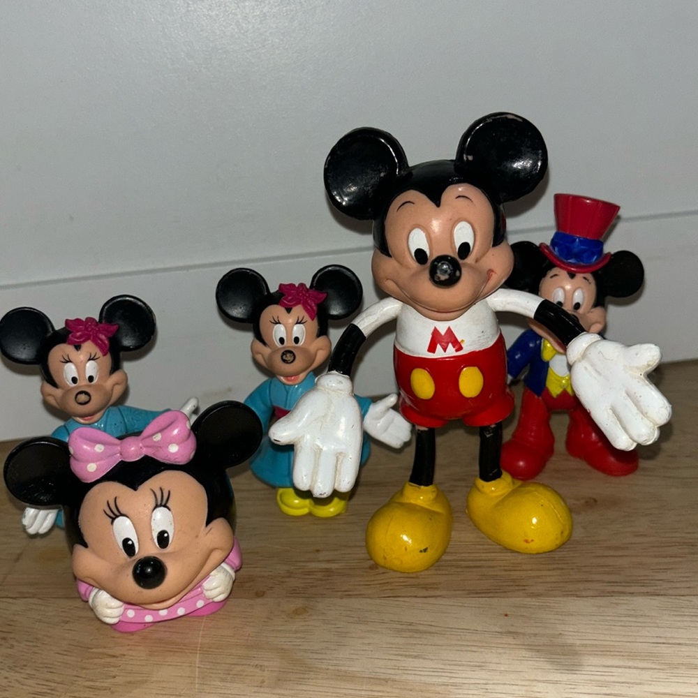 Disney veg Mickey Mouse Minnie Mouse toys